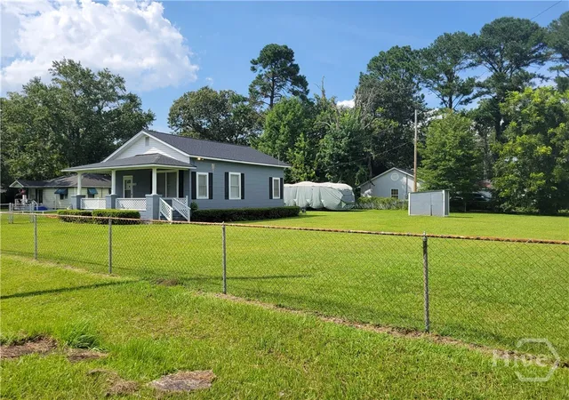 Photo 2 of Single family home for sale at 2110 Louis Mills Blvd, Savannah, GA 31405 | MLS# SA360622 | Listing updated on 2026-08-25