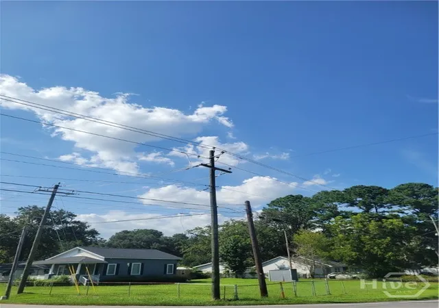 Photo 4 of Single family home for sale at 2110 Louis Mills Blvd, Savannah, GA 31405 | MLS# SA360622 | Listing updated on 2026-08-25
