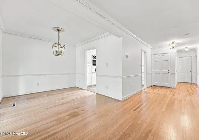 Photo 3 of Townhouse for sale at 114 Wimbledon Dr, Pinehurst, NC 28374 | MLS# 100592646 | Listing updated on 2026-10-16