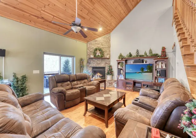 Photo 4 of Single family home for sale at 95 Breezy Brk Ln #5, Hayesville, NC 28904 | MLS# 98524006 | Listing updated on 2026-08-24