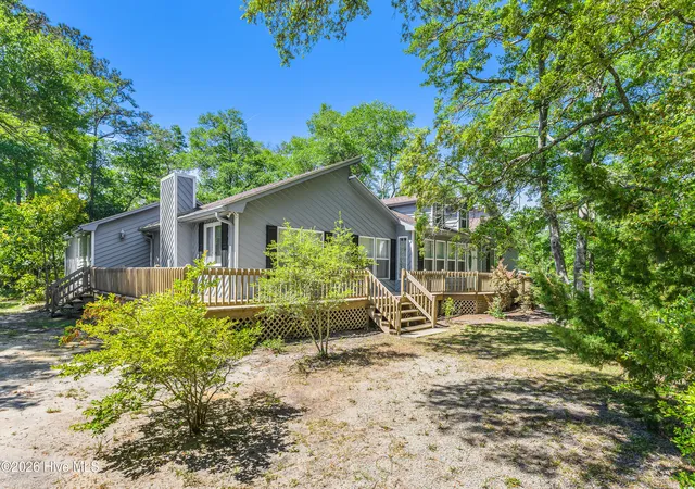 Photo 1 of Single family home for sale at 2903 E Oak Is Dr, Oak Island, NC 28465 | MLS# 100571669 | Listing updated on 2026-08-19
