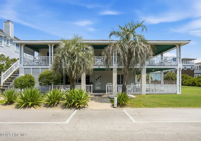 Photo 1 of Single family home for sale at 5 Augusta St, Wrightsville Beach, NC 28480 | MLS# 100597441 | Listing updated on 2026-09-14