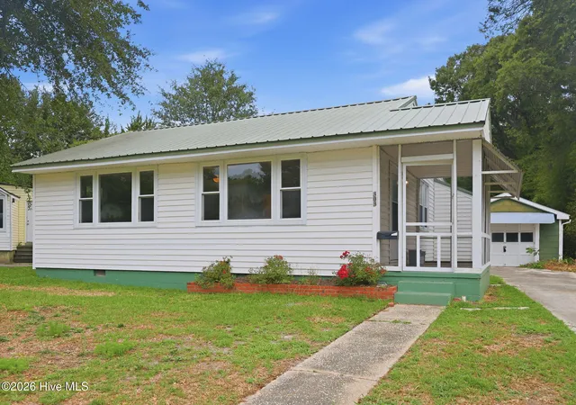 Photo 1 of Single family home for sale at 303 Banks St, Jacksonville, NC 28540 | MLS# 100592108 | Listing updated on 2026-08-27