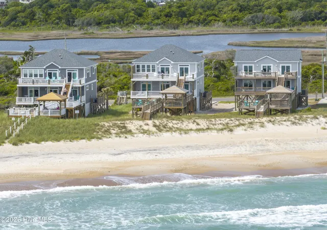 Photo 4 of Single family home for sale at 1012 New River Inlet Rd, North Topsail Beach, NC 28460 | MLS# 100589536 | Listing updated on 2026-10-05