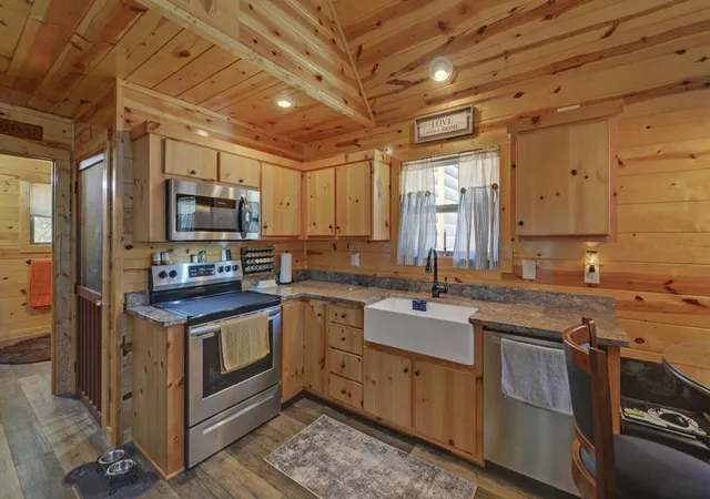 Photo 2 of Single family home for sale at 85 Travelers Trl, Murphy, NC 28906 | MLS# 98544283 | Listing updated on 2026-08-19