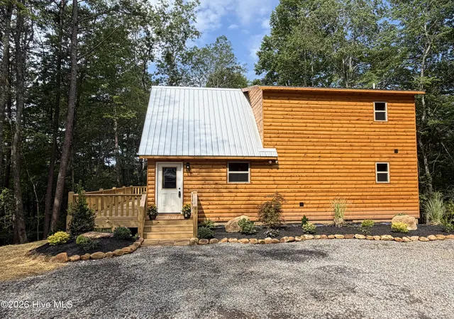 Photo 1 of Single family home for sale at 99 Noelles Pass, Murphy, NC 28906 | MLS# 98525260 | Listing updated on 2026-08-19