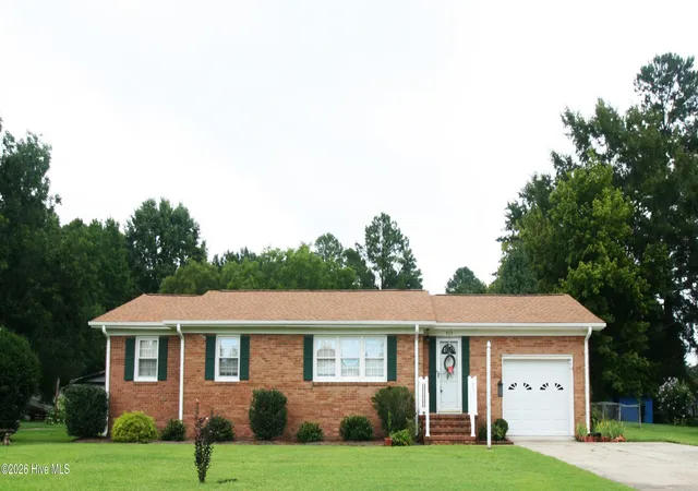 Photo 1 of Single family home for sale at 309 General Pettigrew Dr, Plymouth, NC 27962 | MLS# 100594953 | Listing updated on 2026-08-19