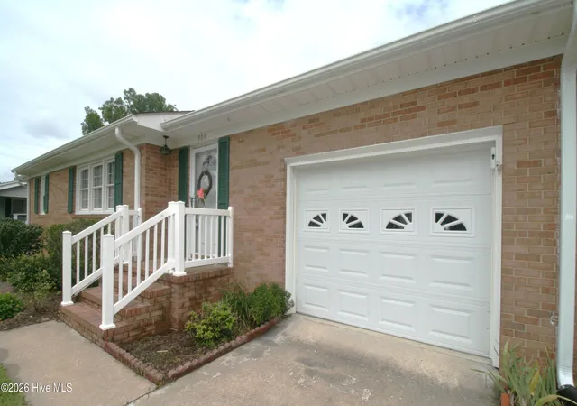 Photo 3 of Single family home for sale at 309 General Pettigrew Dr, Plymouth, NC 27962 | MLS# 100594953 | Listing updated on 2026-08-19