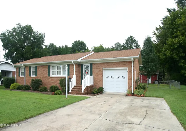 Photo 4 of Single family home for sale at 309 General Pettigrew Dr, Plymouth, NC 27962 | MLS# 100594953 | Listing updated on 2026-08-19