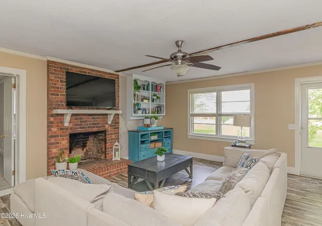 Photo 3 of Single family home for sale at 620 S Caswell St, La Grange, NC 28551 | MLS# 100560512 | Listing updated on 2026-08-19