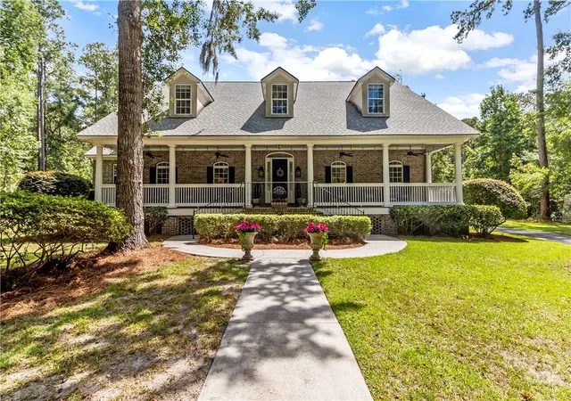 2nd image of 233 Buckland Hall Rd, Richmond Hill, GA 31324 | MLS# SA363482