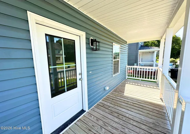 Photo 4 of Single family home for sale at 202 W Burgess St, Elizabeth City, NC 27909 | MLS# 100586365 | Listing updated on 2026-09-05