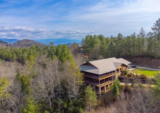 Photo 3 of Single family home for sale at 750 Double Springs Dr, Almond, NC 28702 | MLS# 98544153 | Listing updated on 2026-08-19