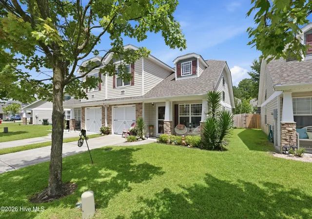 Photo 2 of Townhouse for sale at 4215 Arbor Green Way, New Bern, NC 28562 | MLS# 100595008 | Listing updated on 2026-09-17