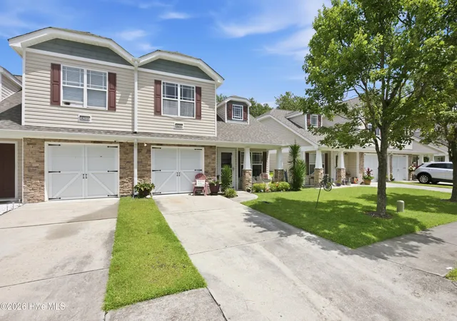 Photo 3 of Townhouse for sale at 4215 Arbor Green Way, New Bern, NC 28562 | MLS# 100595008 | Listing updated on 2026-09-17