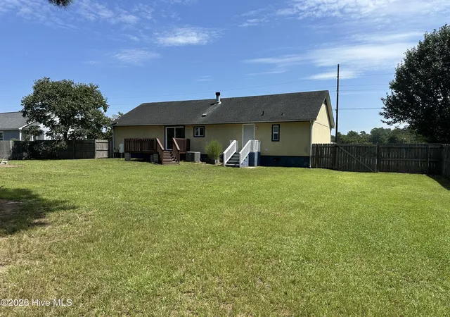 Photo 3 of Single family home for sale at 299 Riggs Rd, Hubert, NC 28539 | MLS# 100596549 | Listing updated on 2026-09-01