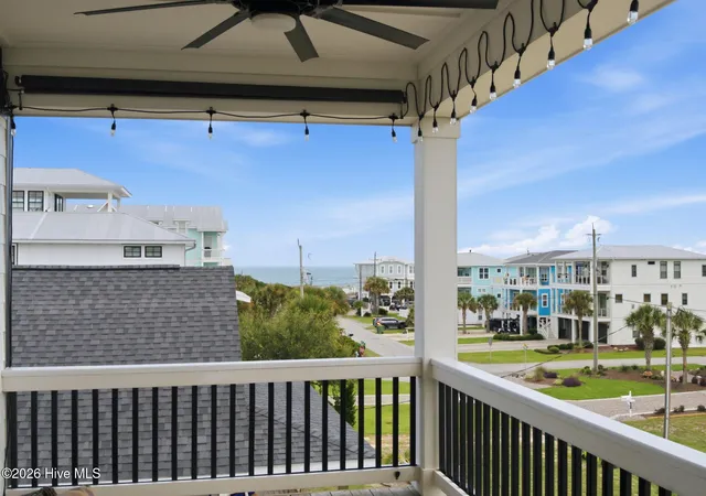 Photo 4 of Single family home for sale at 206 S Alabama Ave, Carolina Beach, NC 28428 | MLS# 100591576 | Listing updated on 2026-09-11