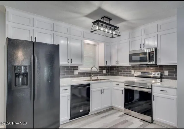 Photo 3 of Single family home for sale at 522 Gray Dr, Augusta, GA 30907 | MLS# 100596958 | Listing updated on 2026-09-13