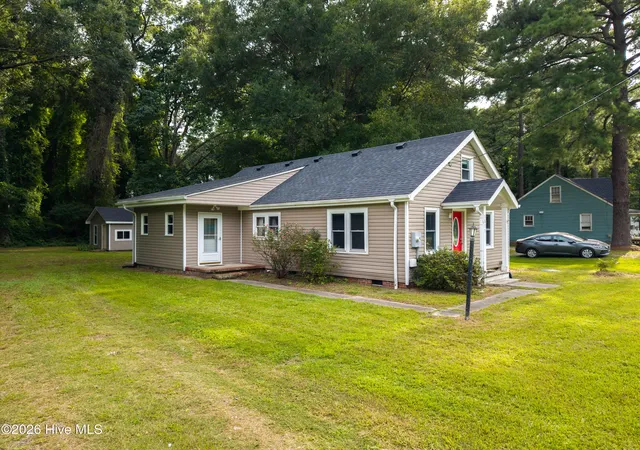 Photo 3 of Single family home for sale at 1815 W Main Ext, Elizabeth City, NC 27909 | MLS# 100593613 | Listing updated on 2026-08-19