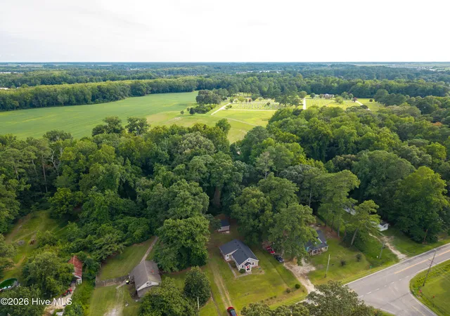 Photo 3 of Single family home for sale at 1815 W Main Ext, Elizabeth City, NC 27909 | MLS# 100593613 | Listing updated on 2026-08-19