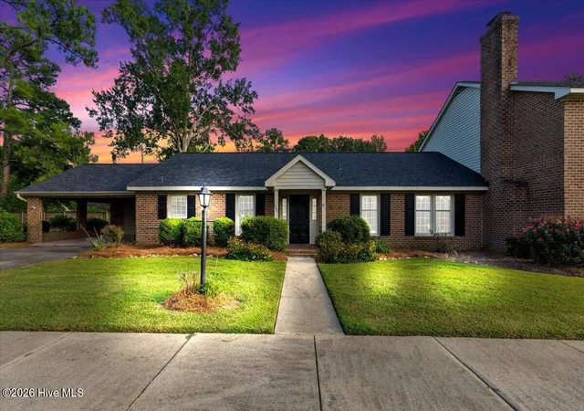 Photo 2 of Townhouse for sale at 844 Westminster Ln, Kinston, NC 28501 | MLS# 100597764 | Listing updated on 2026-09-14