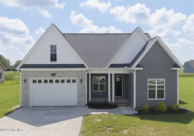 Photo 1 of Single family home for sale at 2753 Whitaker Glen Dr, Farmville, NC 27828 | MLS# 100596914 | Listing updated on 2026-09-13