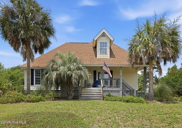 Photo 1 of Single family home for sale at 403 Emerald Landing Dr, Emerald Isle, NC 28594 | MLS# 100591061 | Listing updated on 2026-08-30