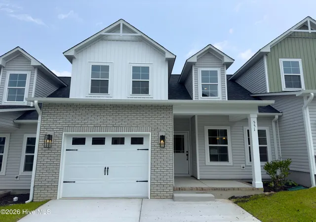 Photo 3 of Townhouse for sale at 551 Timbercrest Cir Se, Bolivia, NC 28422 | MLS# 100556643 | Listing updated on 2026-08-19