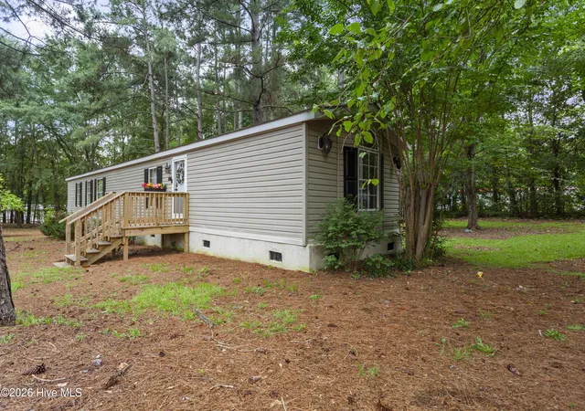 Photo 3 of Manufactured home for sale at 111 Meadow Ln, Hoffman, NC 28347 | MLS# 100594949 | Listing updated on 2026-09-15