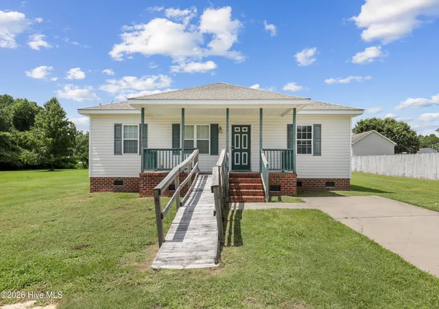 Photo 2 of Single family home for sale at 1303 Franklin Ct, Goldsboro, NC 27530 | MLS# 100593356 | Listing updated on 2026-08-19