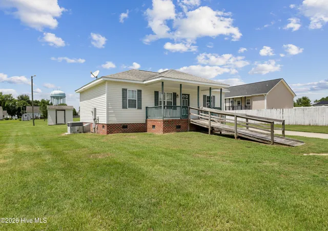 Photo 3 of Single family home for sale at 1303 Franklin Ct, Goldsboro, NC 27530 | MLS# 100593356 | Listing updated on 2026-08-19