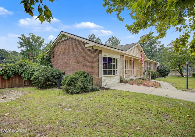 Photo 2 of Single family home for sale at 924 Montclair Ave, Rockingham, NC 28379 | MLS# 100598622 | Listing updated on 2026-08-24