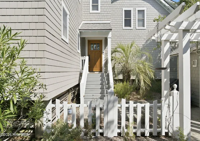 Photo 2 of Single family home for sale at 26 Cape Fear Trl, Bald Head Island, NC 28461 | MLS# 100598119 | Listing updated on 2026-09-20