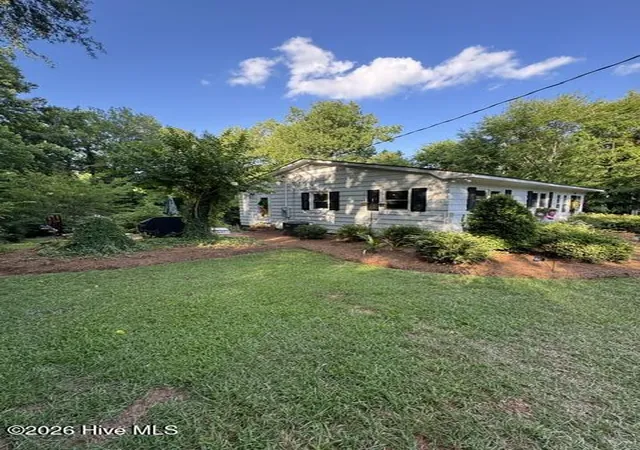 Photo 2 of Single family home for sale at 606 N Pine Ln, Wadesboro, NC 28170 | MLS# 100596867 | Listing updated on 2026-08-19