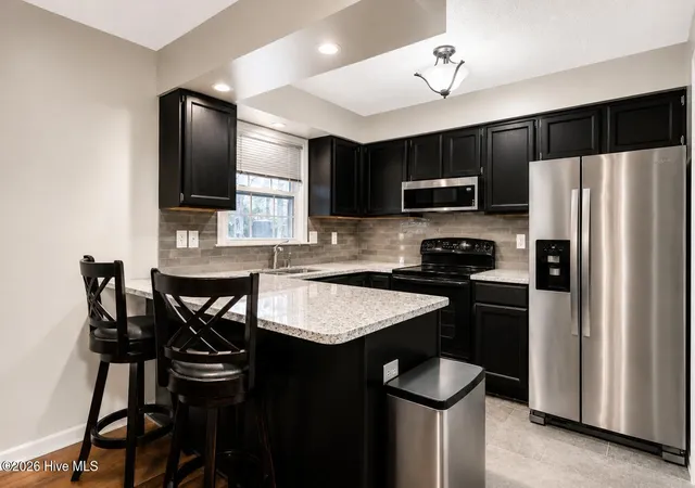 Photo 4 of Townhouse for sale at 101 Laforet Ct, Aberdeen, NC 28315 | MLS# 100551801 | Listing updated on 2026-08-28