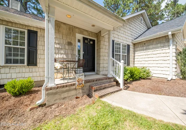 Photo 3 of Single family home for sale at 29 Calhoun Ln, Pinehurst, NC 28374 | MLS# 100594160 | Listing updated on 2026-08-19