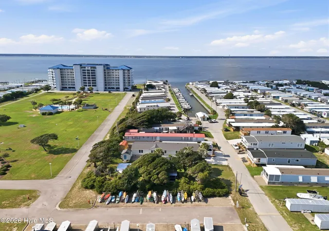 Photo 4 of Manufactured home for sale at 1530 Salter Path Rd #59, Atlantic Beach, NC 28512 | MLS# 100593126 | Listing updated on 2026-09-20