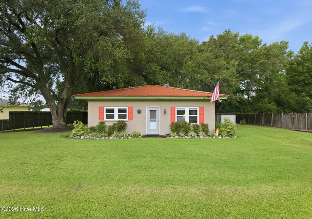 Photo 2 of Single family home for sale at 682 Tom Mann Rd, Newport, NC 28570 | MLS# 100593642 | Listing updated on 2026-08-27
