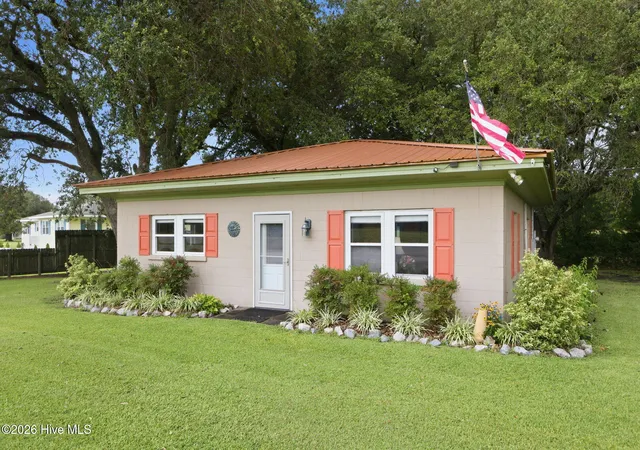 Photo 3 of Single family home for sale at 682 Tom Mann Rd, Newport, NC 28570 | MLS# 100593642 | Listing updated on 2026-08-27