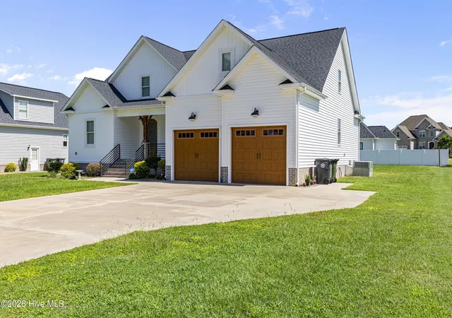 Photo 2 of Single family home for sale at 109 Michelle Dawn Dr, Goldsboro, NC 27534 | MLS# 100595436 | Listing updated on 2026-09-03