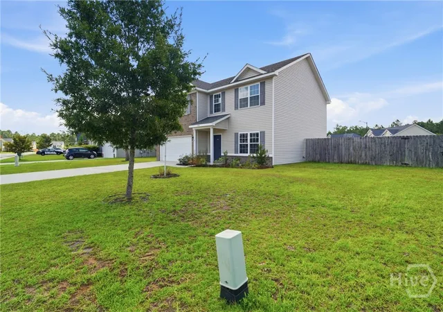 Photo 3 of Single family home for sale at 1504 Bayberry Dr, Hinesville, GA 31313 | MLS# SA362357 | Listing updated on 2026-08-30