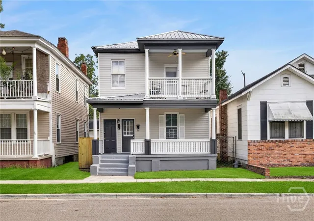 Photo 1 of Multi family home for sale at 530 E 35th St, Savannah, GA 31401 | MLS# SA363274 | Listing updated on 2026-08-27