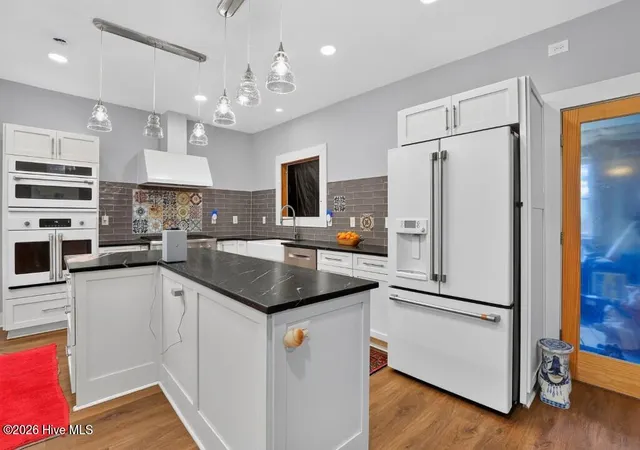 Photo 4 of Single family home for sale at 1465 B St, New Bern, NC 28560 | MLS# 100594050 | Listing updated on 2026-10-05