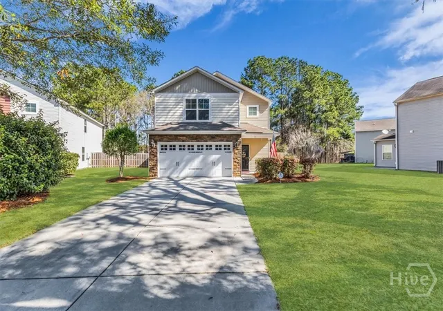 Photo 3 of Single family home for sale at 2 Crst View Cir, Pooler, GA 31322 | MLS# SA349937 | Listing updated on 2026-08-26