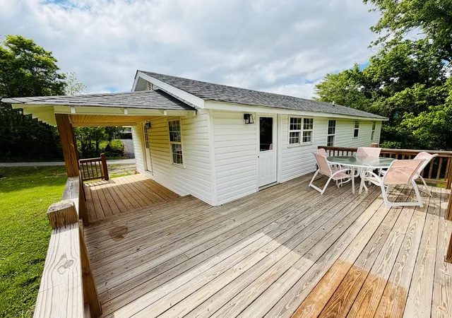 Photo 3 of Single family home for sale at 319 Circle St, Robbinsville, NC 28771 | MLS# 98544648 | Listing updated on 2026-08-19
