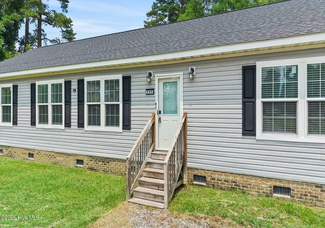 Photo 35 of Single family home for sale at 502 W Fremont St, Burgaw, NC 28425 | MLS# 100589825 | Listing updated on 2026-09-25