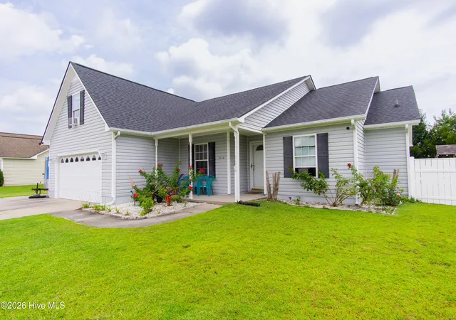 Photo 2 of Single family home for sale at 1010 Locust Ct, Havelock, NC 28532 | MLS# 100590517 | Listing updated on 2026-08-19