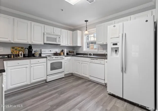 Photo 4 of Townhouse for sale at 133 Precious Memories Ln, Elizabethtown, NC 28337 | MLS# 100593224 | Listing updated on 2026-08-22