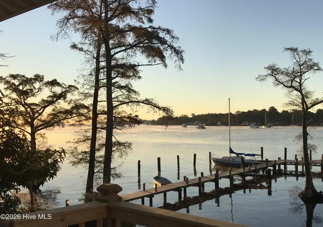 Listing Photo 2 - Condo for sale in building located at 9 Gardner Pt Dr, Elizabeth City, NC 27909 - Unit #9