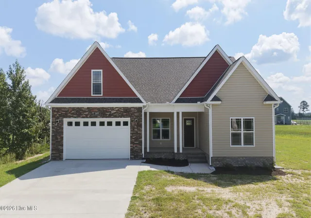Photo 1 of Single family home for sale at 2699 Whitaker Glen Dr, Farmville, NC 27828 | MLS# 100596908 | Listing updated on 2026-09-11